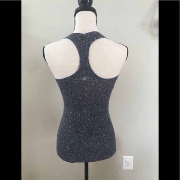 Lululemon tank top - Picture 3 of 8